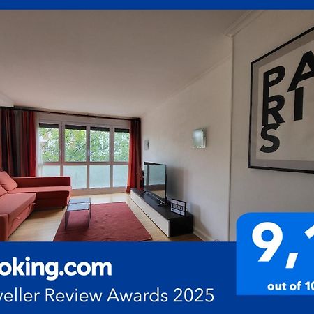 מונטרוג' Spacious And Comfortable Apartment - Perfect For Families & Friends - Near Public Transportation מראה חיצוני תמונה