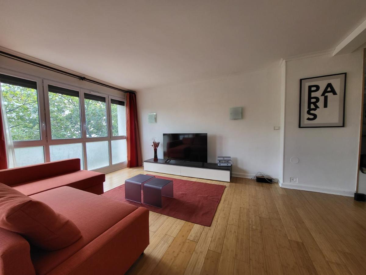 מונטרוג' Spacious And Comfortable Apartment - Perfect For Families & Friends - Near Public Transportation מראה חיצוני תמונה