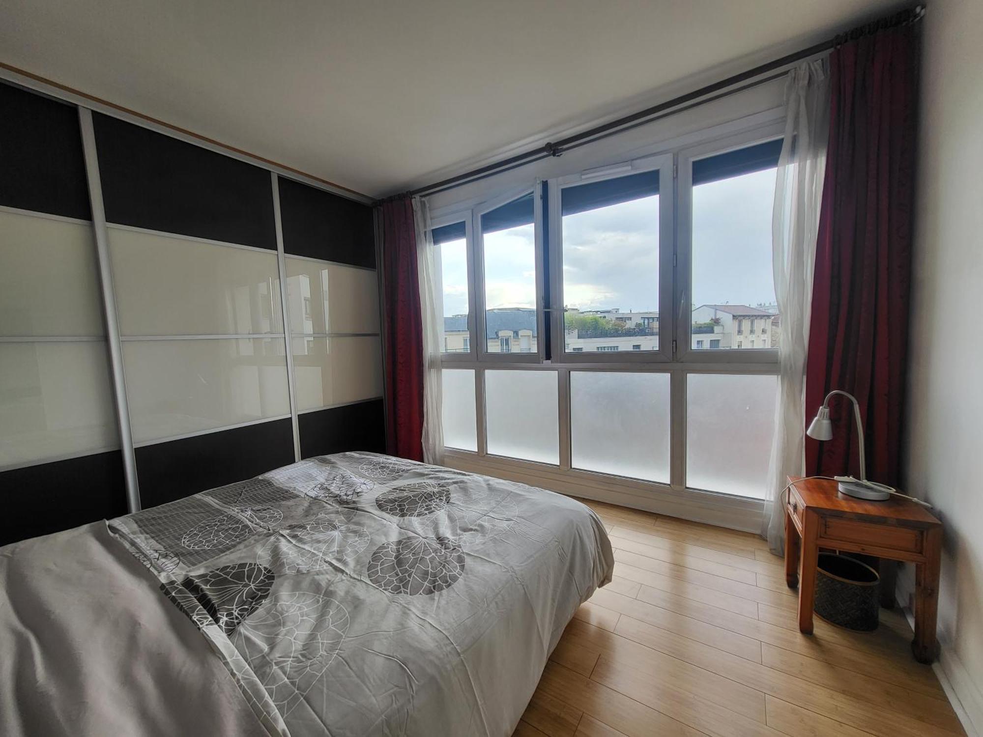 מונטרוג' Spacious And Comfortable Apartment - Perfect For Families & Friends - Near Public Transportation מראה חיצוני תמונה